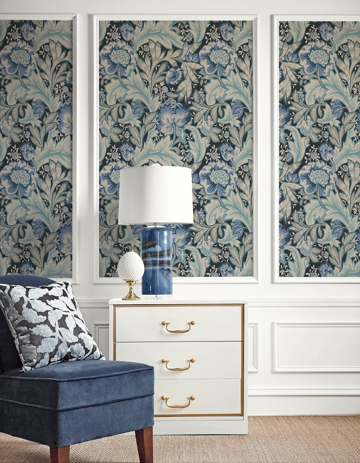 Acanthus Garden Vintage Unpasted Wallpaper