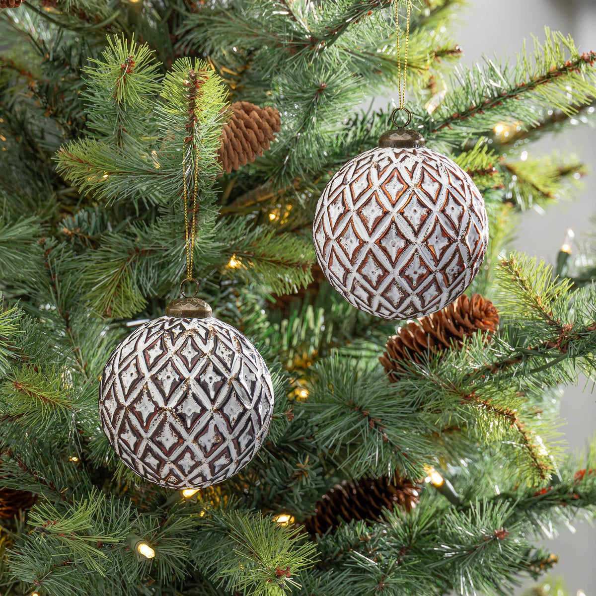 White-Washed Diamond Ornament, 2 Assorted Styles