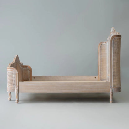 La Reine Bed Frame King Size