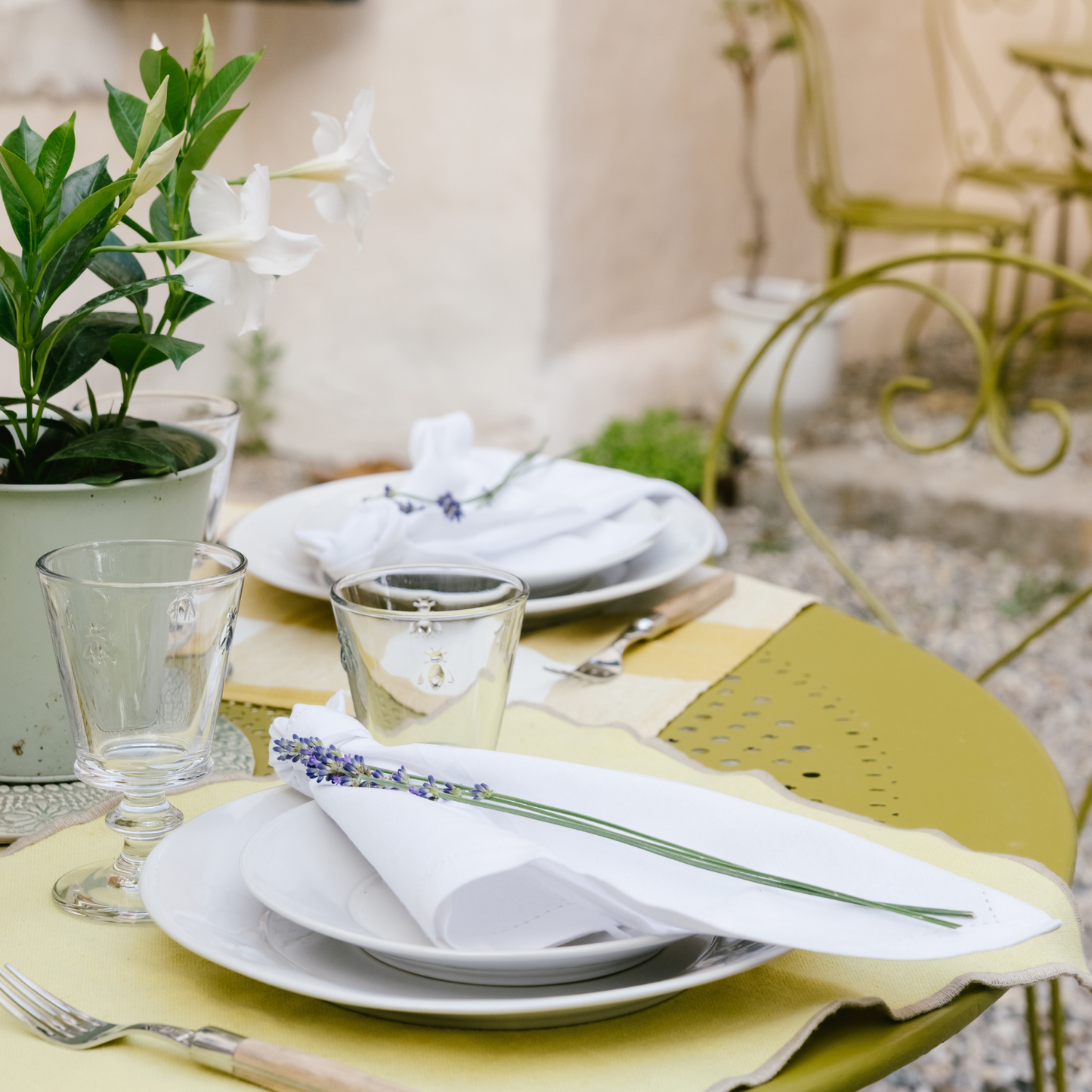 Bee Ceramic Dessert Plate Set- 4