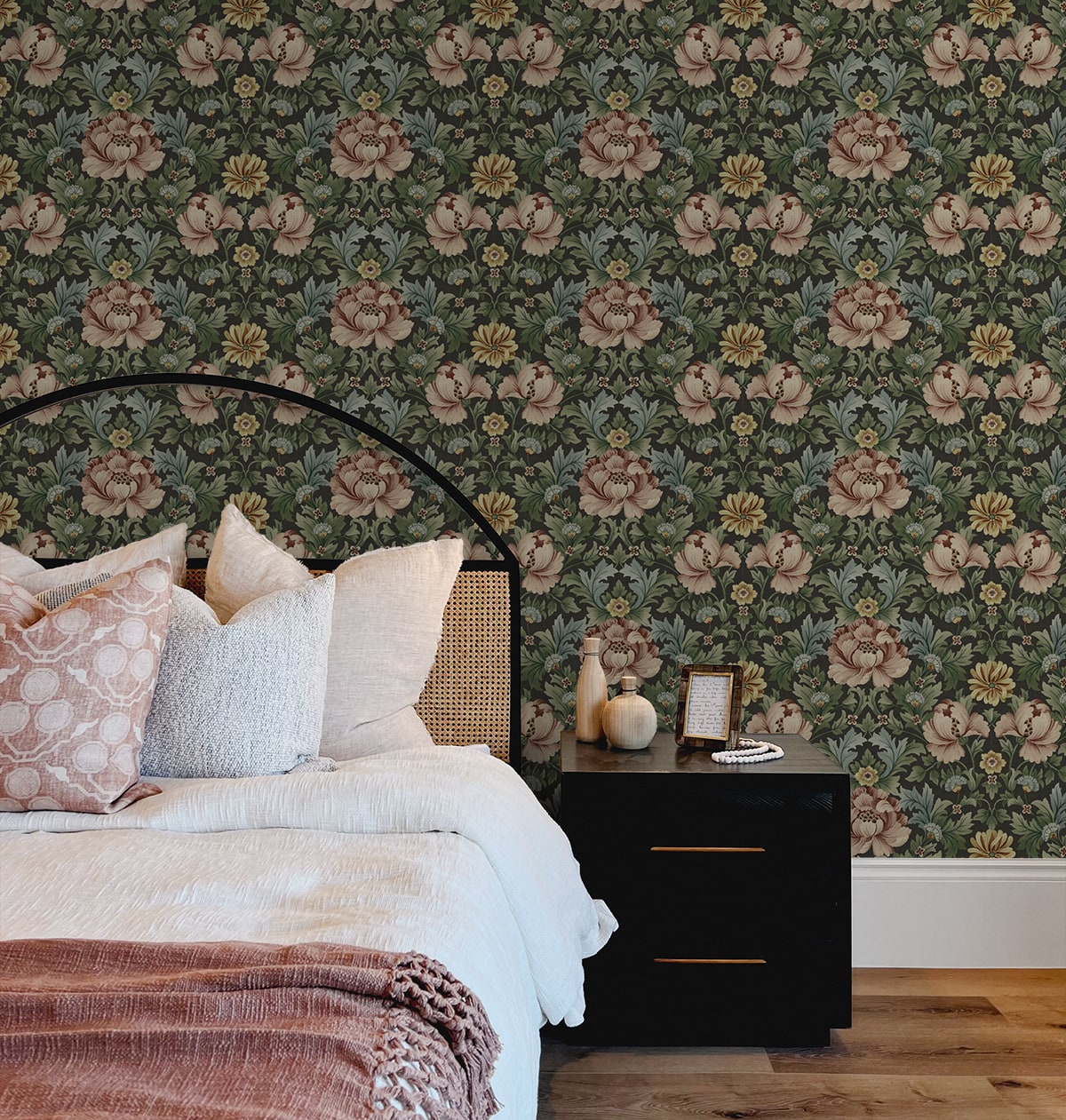 Vintage Floral Garden Peel and Stick Removable Wallpaper