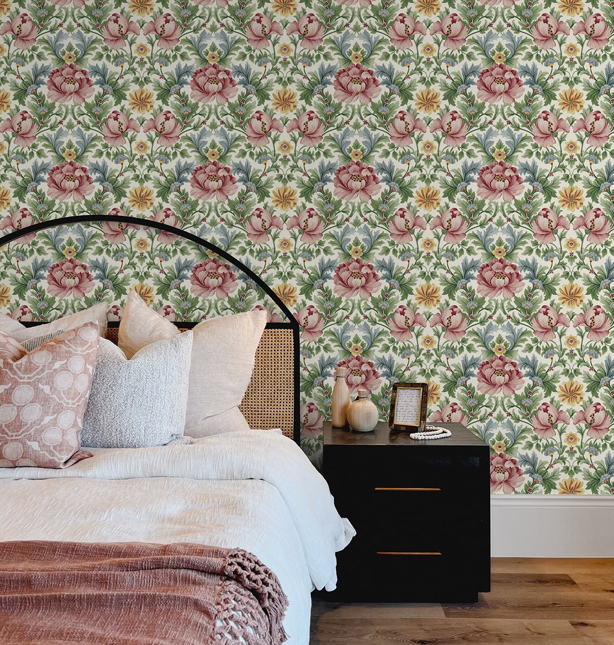 Vintage Floral Garden Peel and Stick Removable Wallpaper