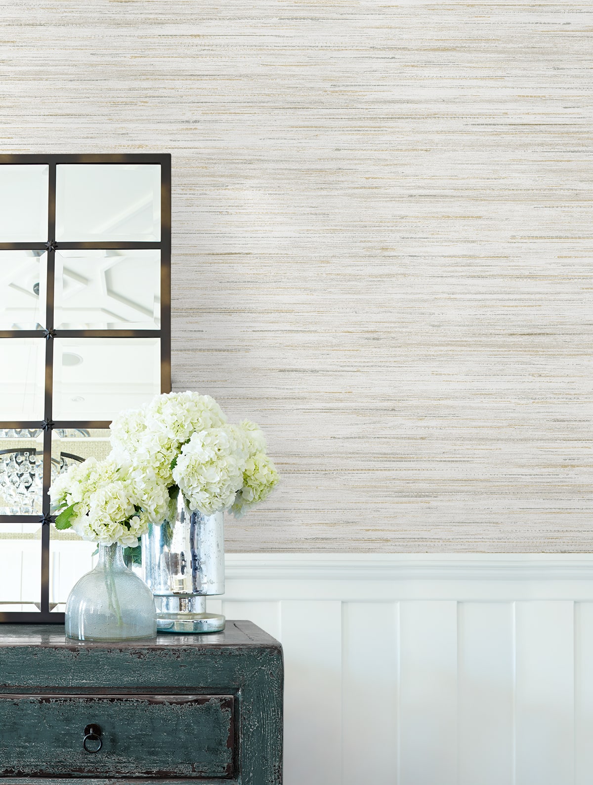 Loe Sanctuary Stria Embossed Vinyl Unpasted Wallpaper