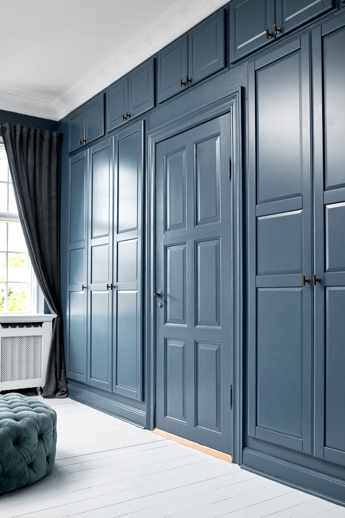 Knurled Antique Bronze "Manor" Cabinet Knobs and Drawer Pulls