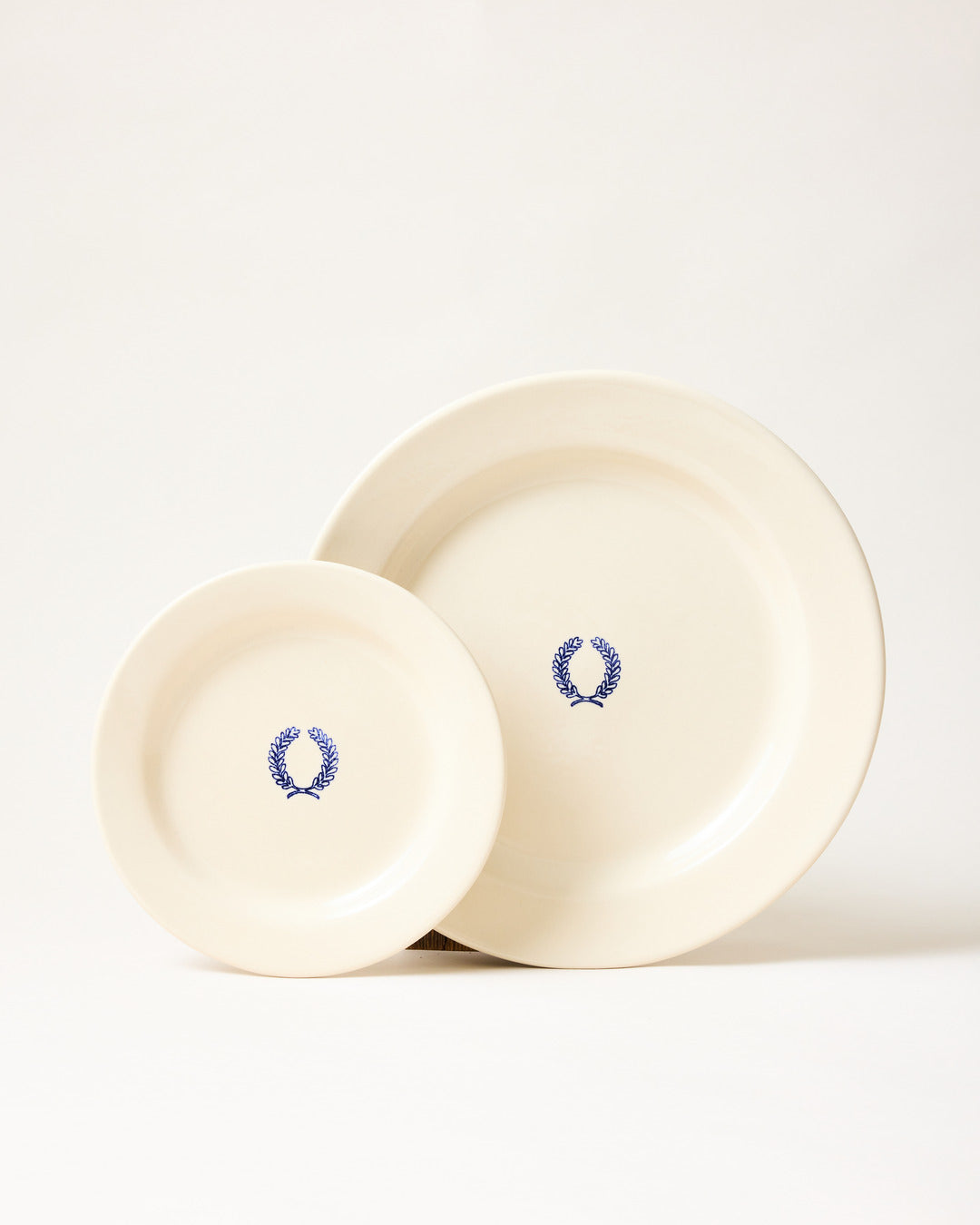 Laurel Plates