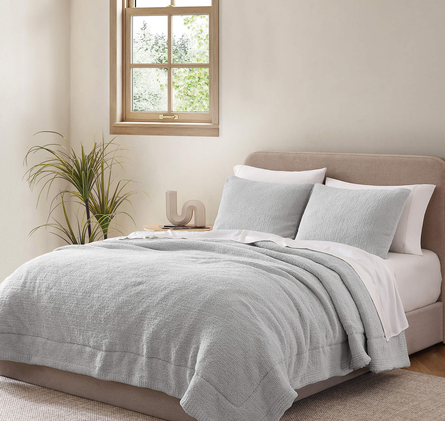 Snug Comforter Bedding