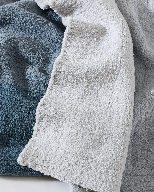Ombre Lightweight Throw