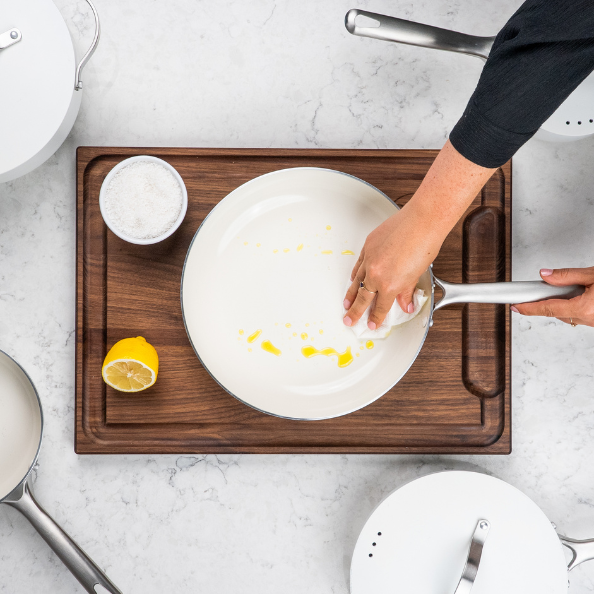 Mobi 8-Piece Ceramic Cookware Set | Cannoli Cream