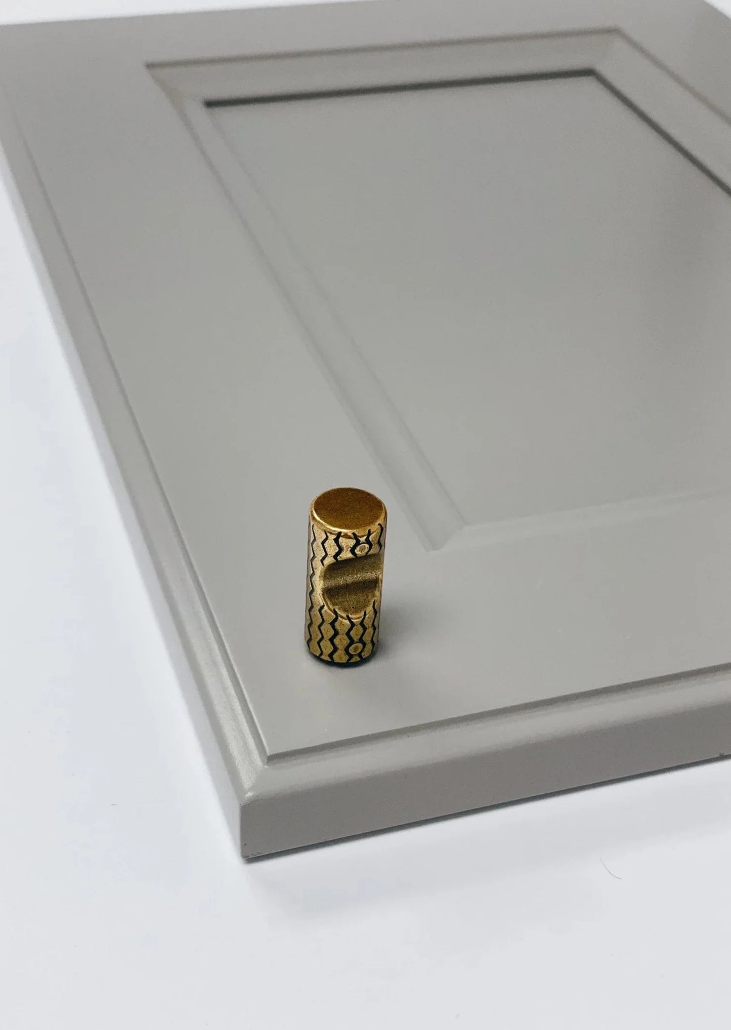 U-Shaped "Venice" Drawer Pull in Antique Brass