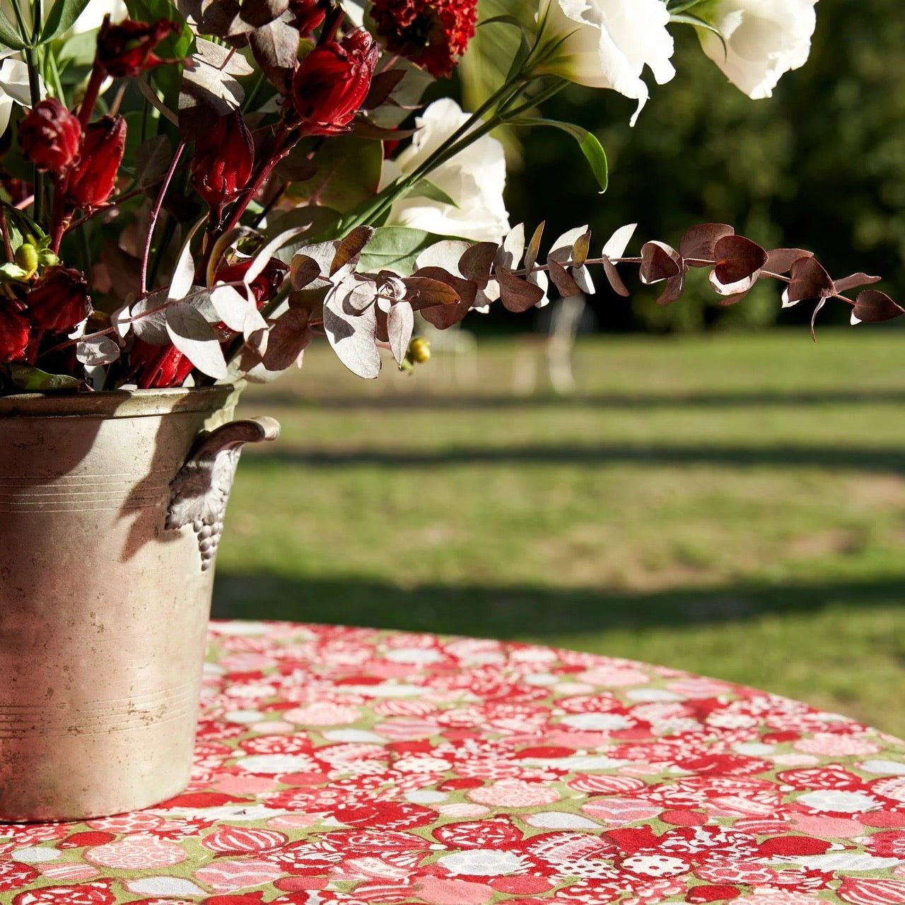 French Tablecloth Ornaments Red & Green-Out of Stock