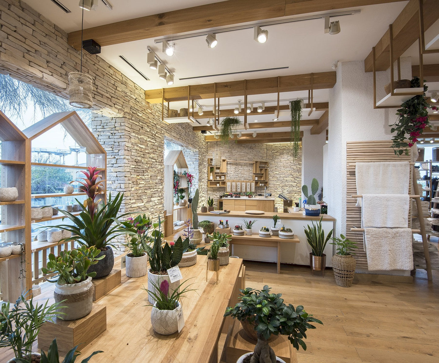 Sierra Pearl Slate Look Manufactured Stone Handmade Veneer - Livfloors Collection