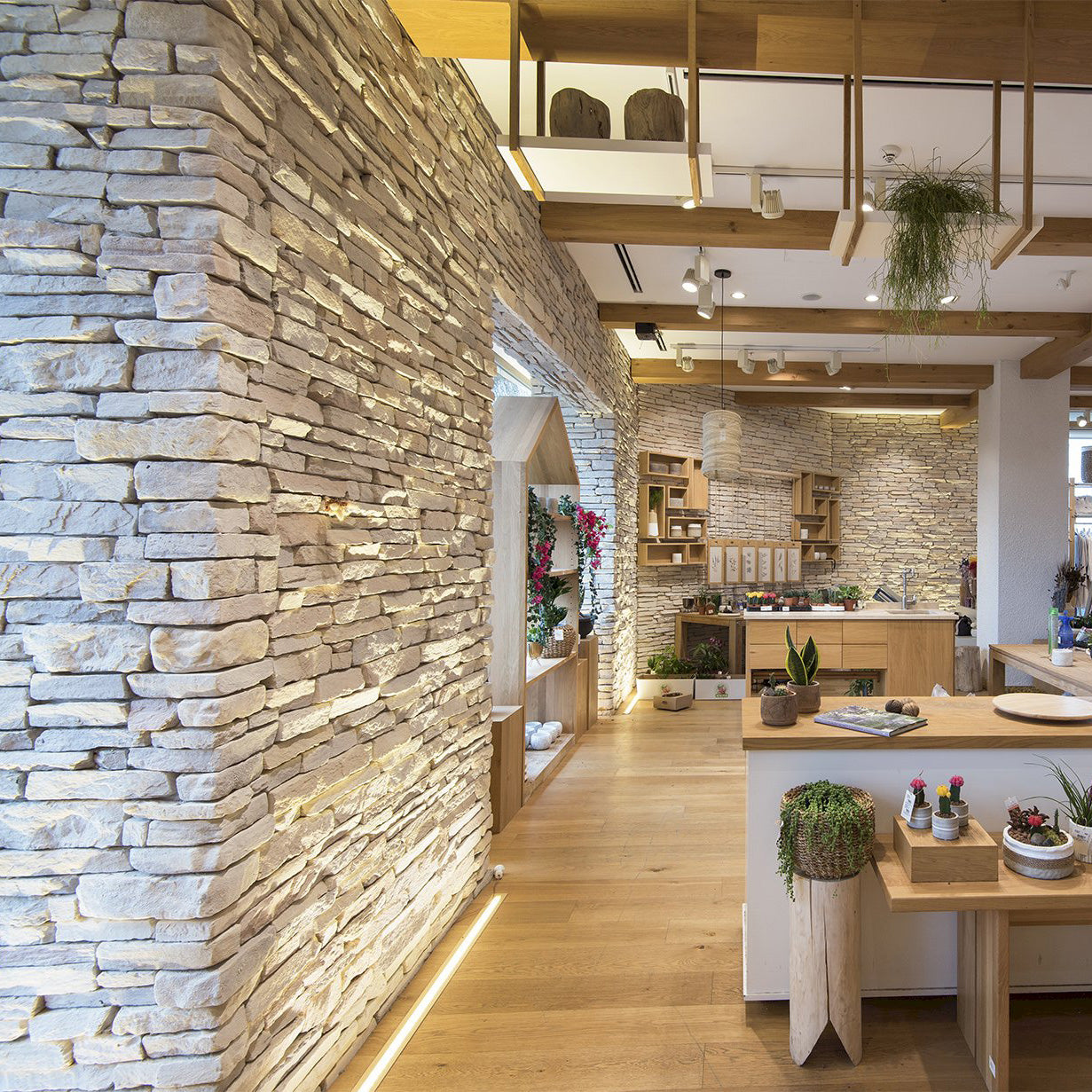 Sierra Pearl Slate Look Manufactured Stone Handmade Veneer - Livfloors Collection