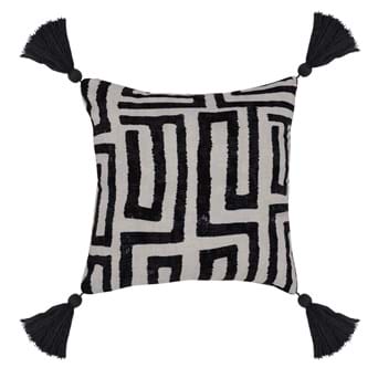 Indoor/Outdoor Kara Black Pillow (Set of 2)